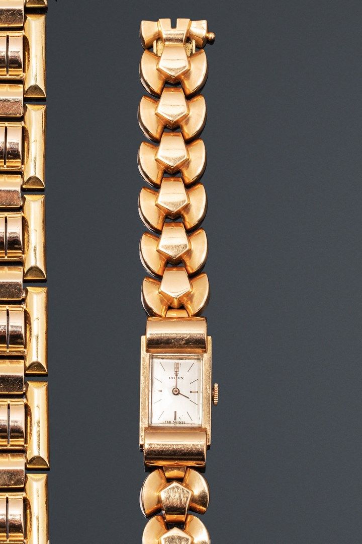 Null ROLEX

Ladies' wristwatch in 18K (750) pink gold. Rectangular case framed b&hellip;