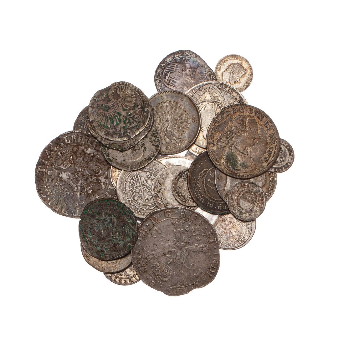 Null 一批34枚外国银币。荷兰，巴塔哥尼亚和分部，意大利，瑞士，德国，包括2 Gulden Frankfurt 1848（SUP到FDC）...