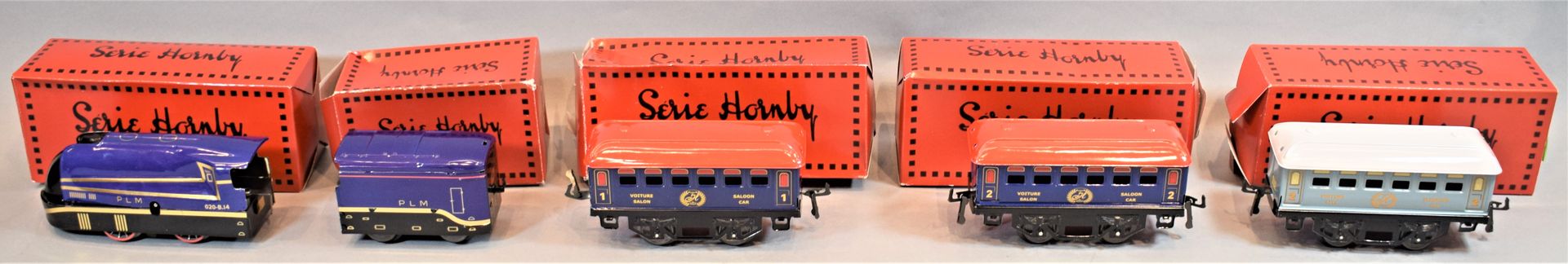 Null HACHETTE HORNBY Series 

Locomotive and passenger cars, scale "O":



- P.L&hellip;