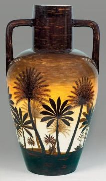 Null MONT CHEVALIER - 陶器 (1879 - 1920)

非常大的花瓶，有两个把手，装饰着普罗旺斯的风景。

白色粘土，没有签名。

(底&hellip;