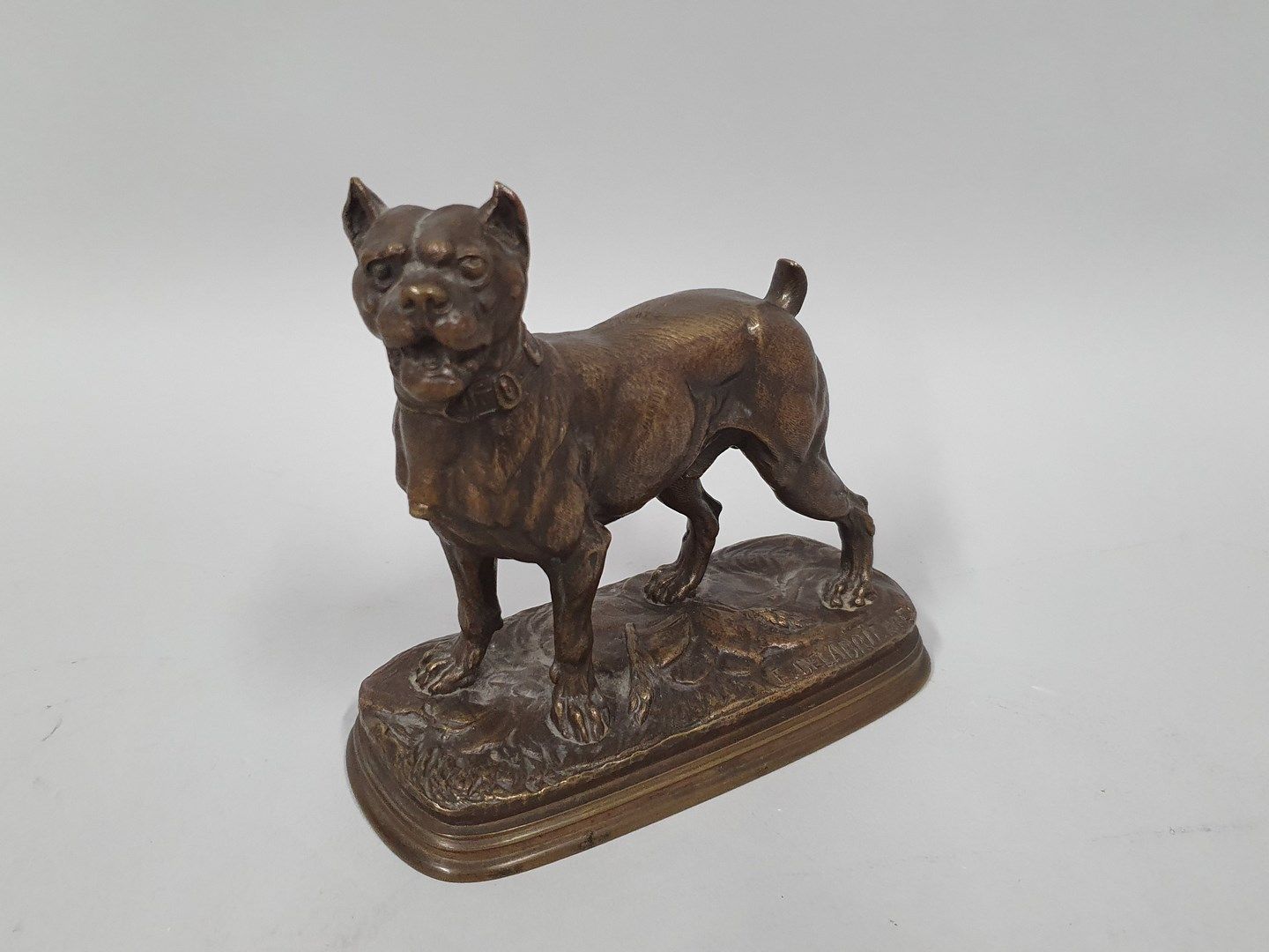 Null DELABRIERRE Édouard Paul (1829-1912)

Bulldogge

Bronze mit schattiger Meda&hellip;