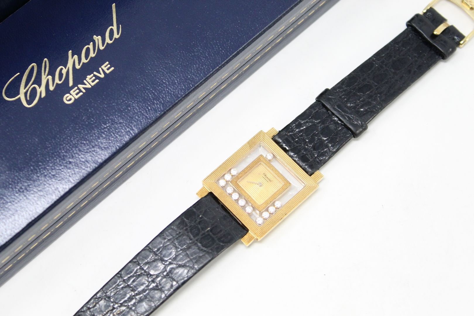 Null CHOPARD

Happy diamond

Bracelet watch in 18K (750) yellow gold and diamond&hellip;