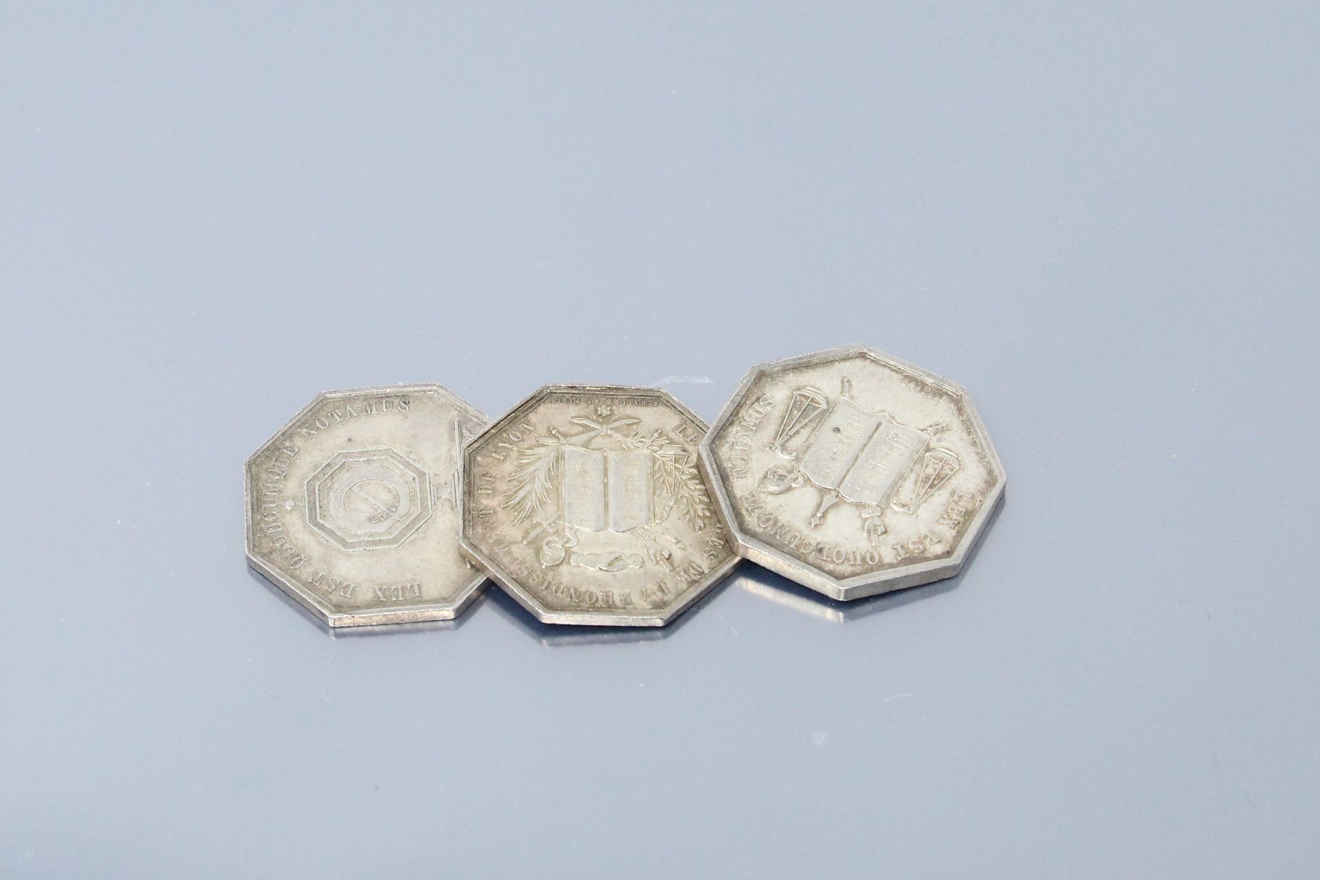 Null Three octagonal silver tokens of the Notaries of LYON. 1839 & 1883

Obverse&hellip;