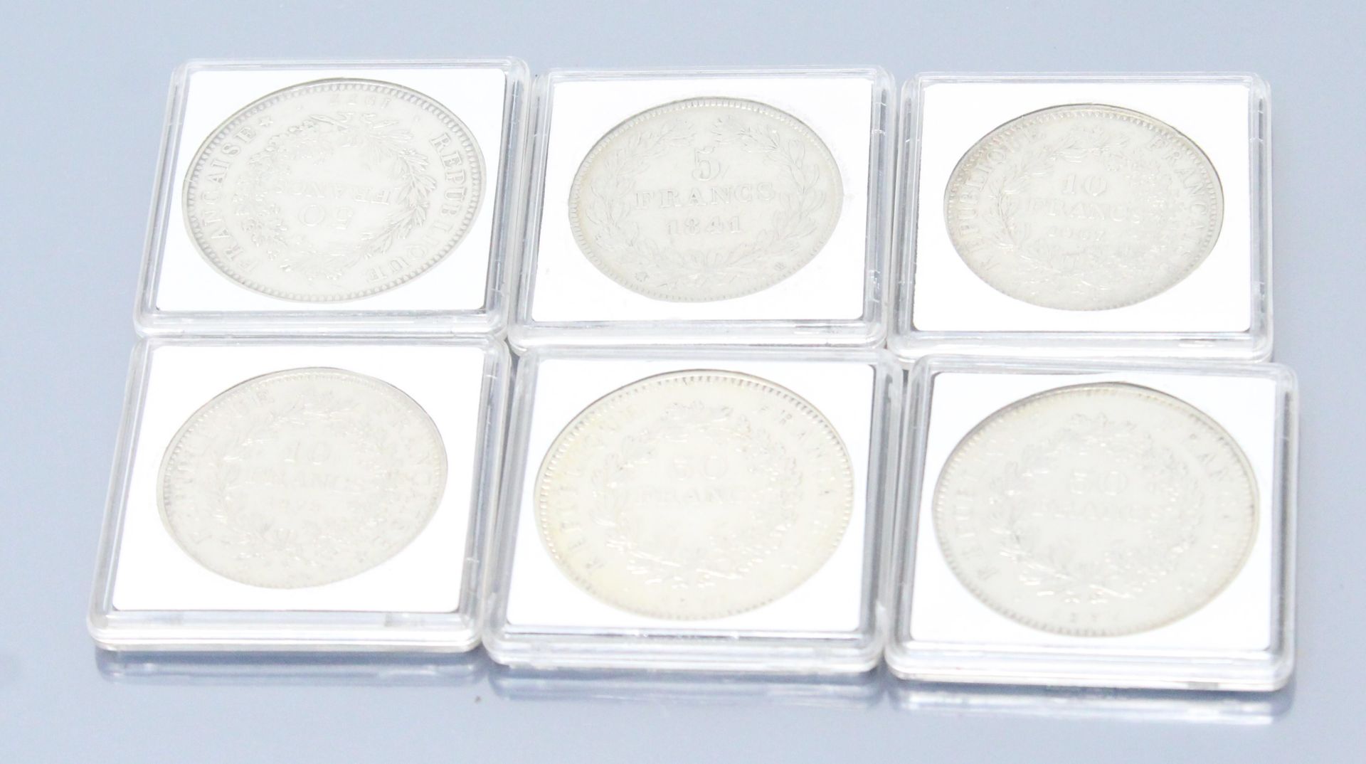 Null Conjunto de monedas de plata tipo Hércules:

- 5 F Luis Felipe I 1841 BB (t&hellip;