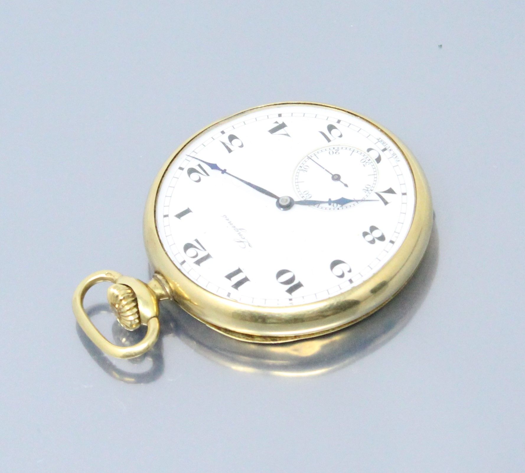 Null LONGINES 

Pocket watch in 18k (750) yellow gold. Dial with white enamel ba&hellip;