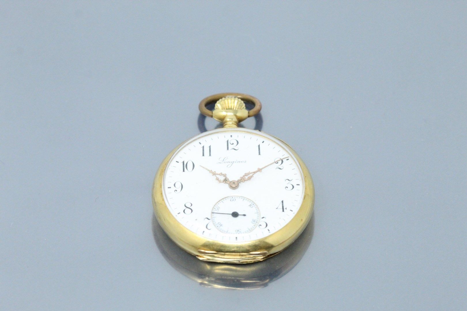 Null LONGINES 

18k (750) yellow gold pocket watch, dial with white enamel backg&hellip;