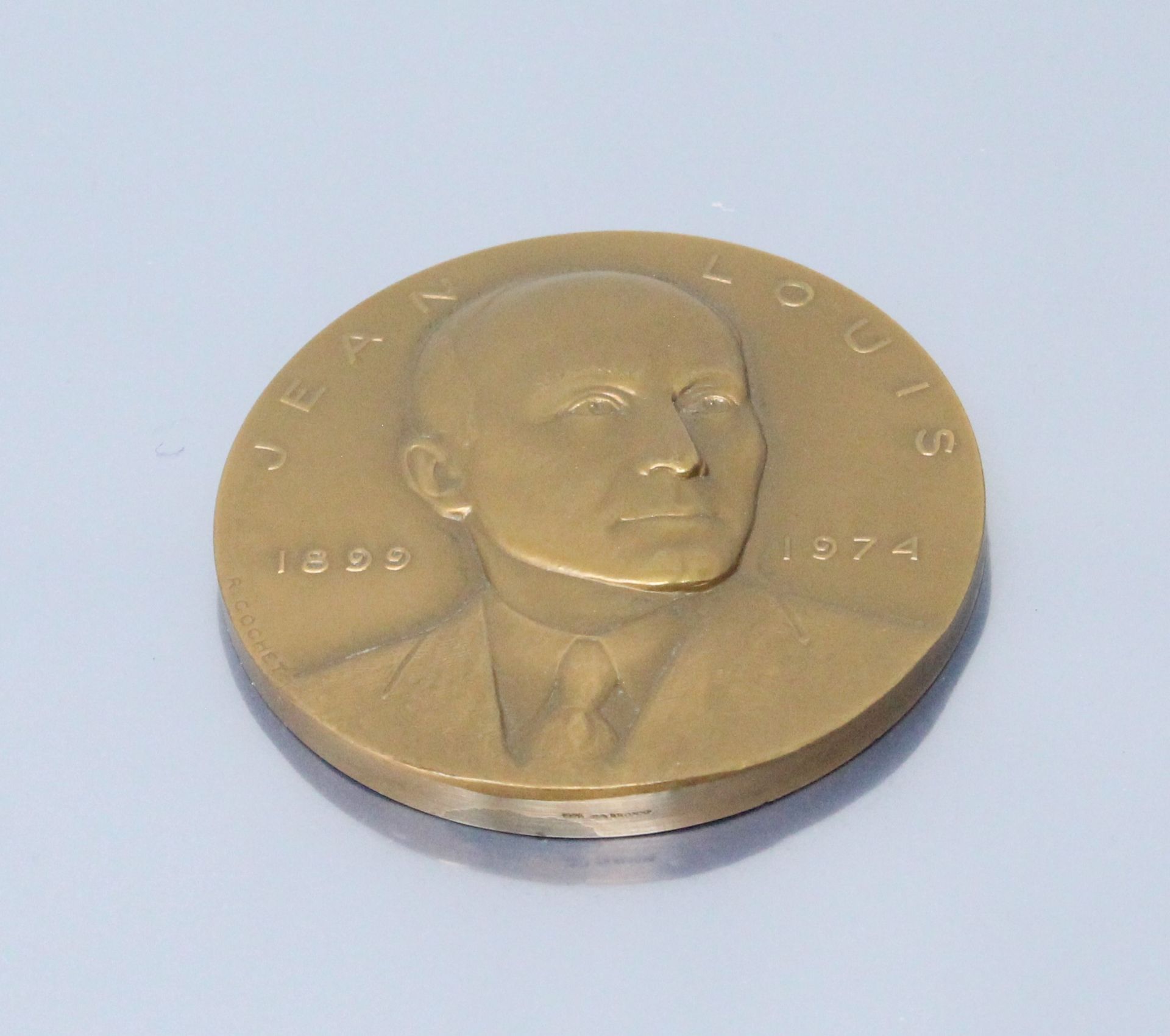 Null 
Bronze Table Medal 




Obverse: bust of Jean Louis 1899-1974, sg. R Coche&hellip;