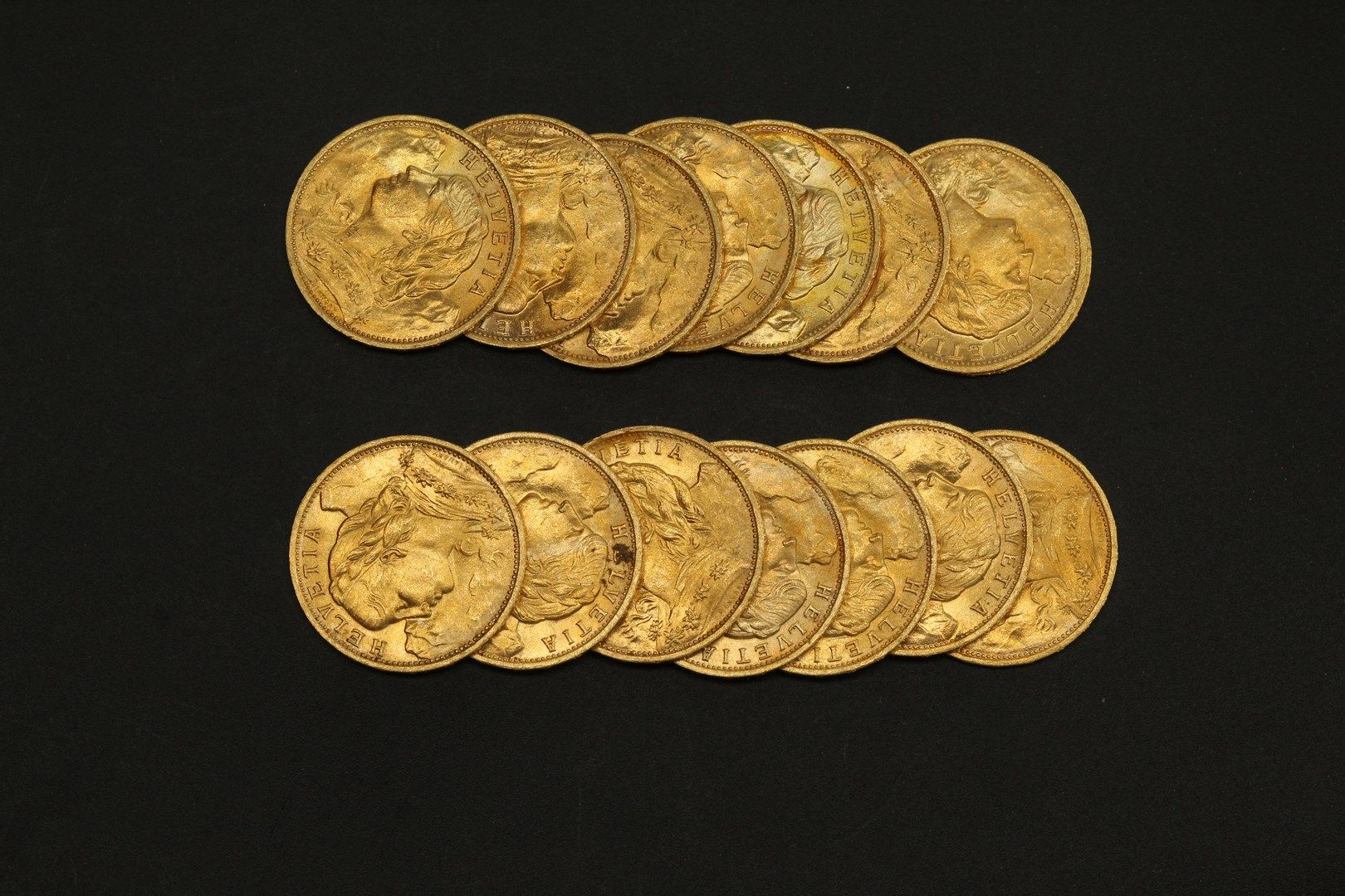 Null Quince monedas de oro de 20 francos suizos Vreneli.

1922 B (x15).



Peso &hellip;