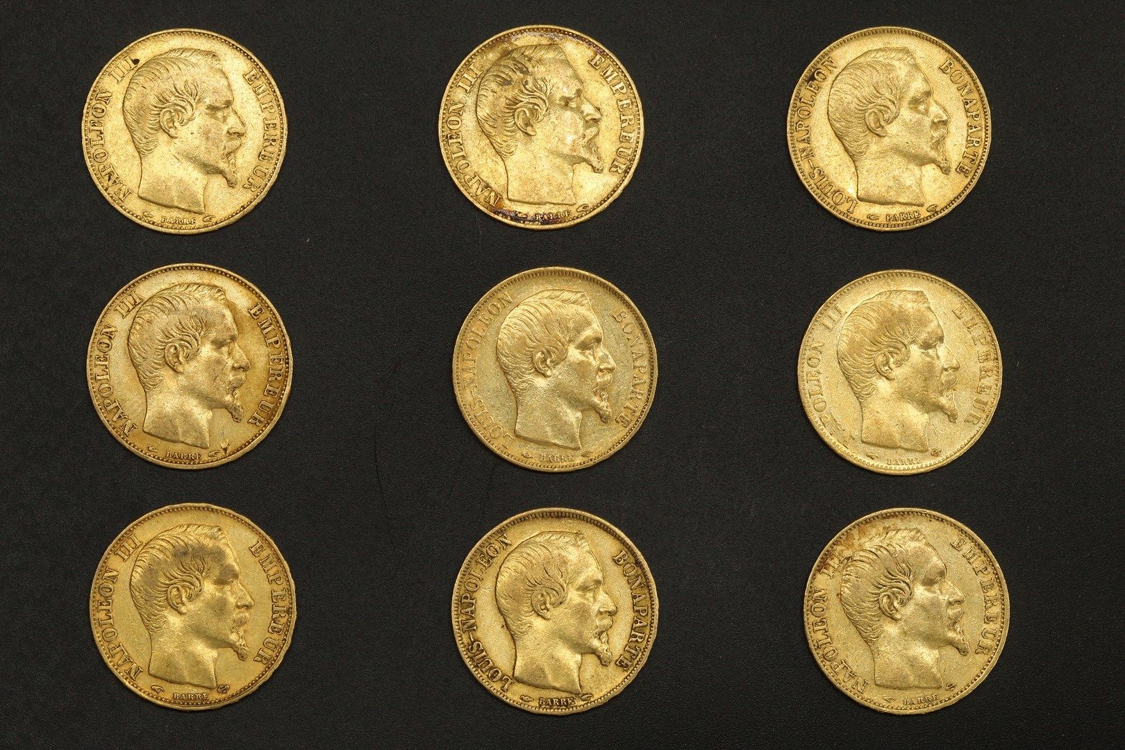 Null Nueve monedas de oro de 20 francos de Napoleón III con la cabeza descubiert&hellip;