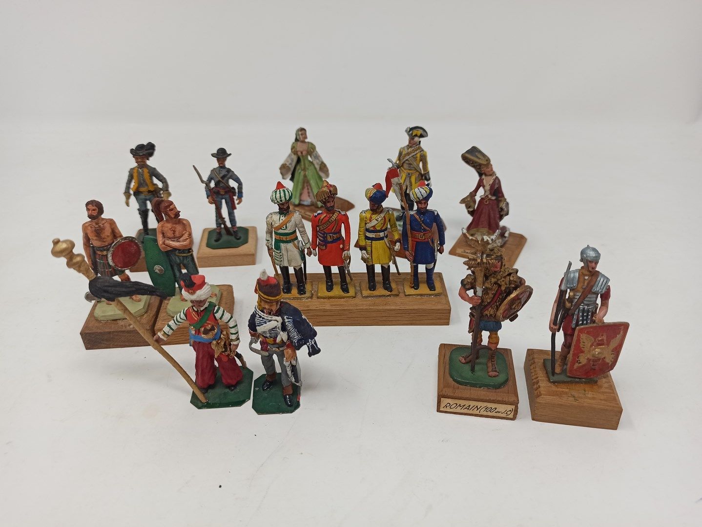 Null Set of figurines, French and foreign armies - Court figures, old manufactur&hellip;