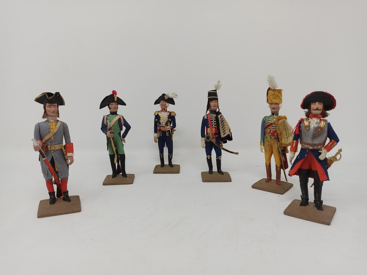 Null Jacques BEAUFILS (50's) : Six figurines of the 18th century French history &hellip;