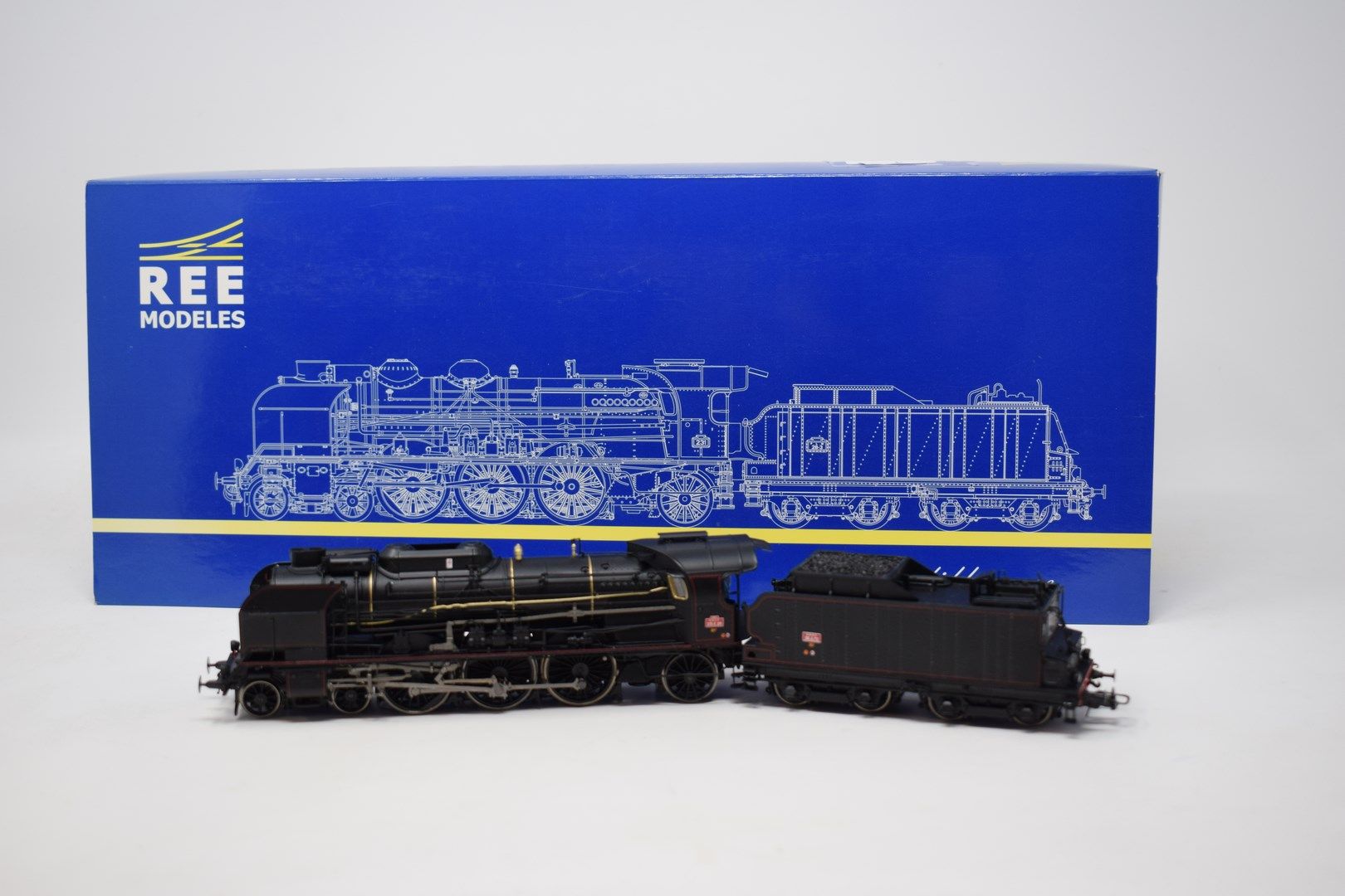Null REE MODELS (Rail Europ Express): 231 E Lokomotive mit Tender, Art.-Nr. MB 0&hellip;