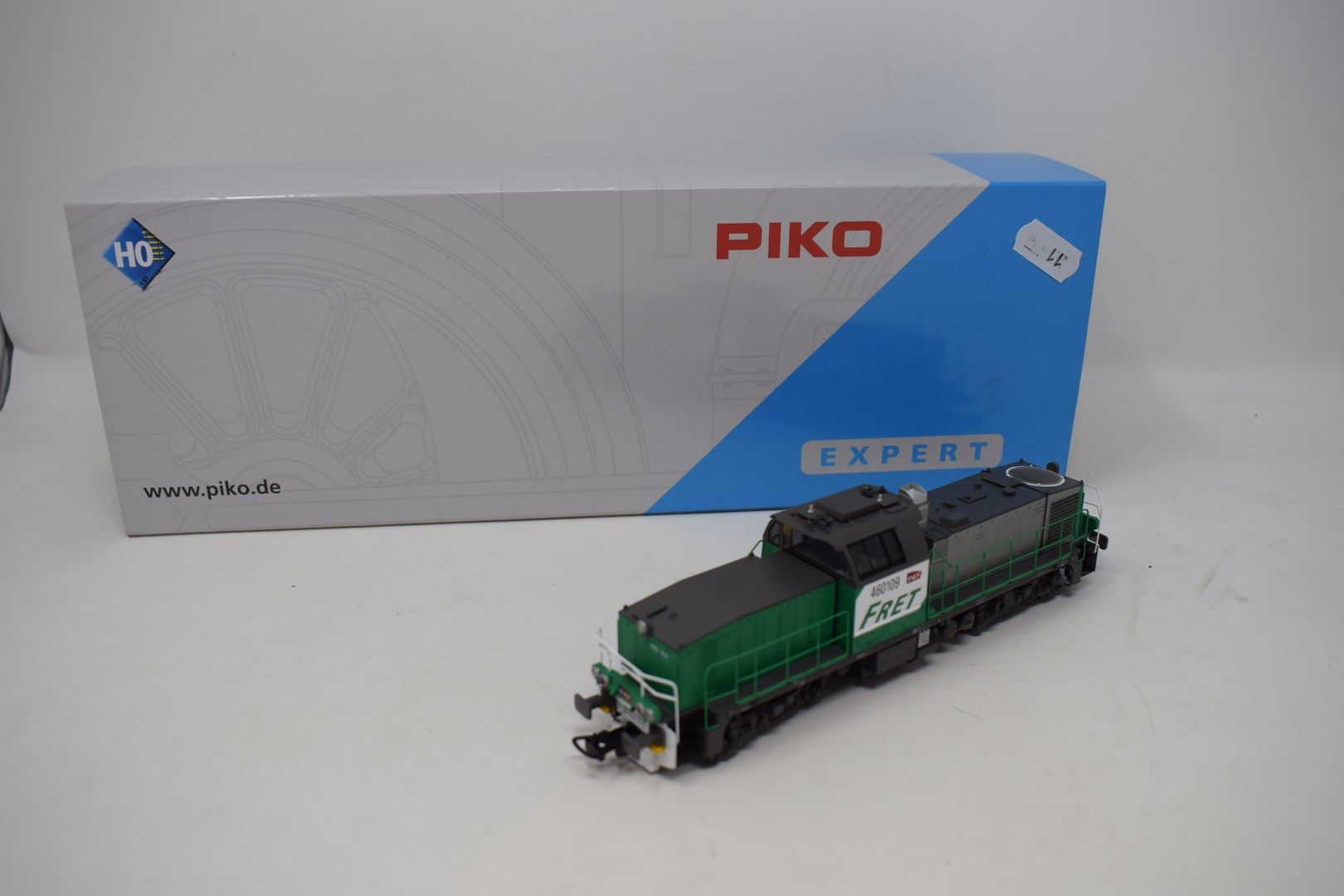 Null PIKO - JOUEF - EXACT-TRAIN CLASSIC：柴油机车BB 60000 FRET SNCF - 2辆Trans céréale&hellip;
