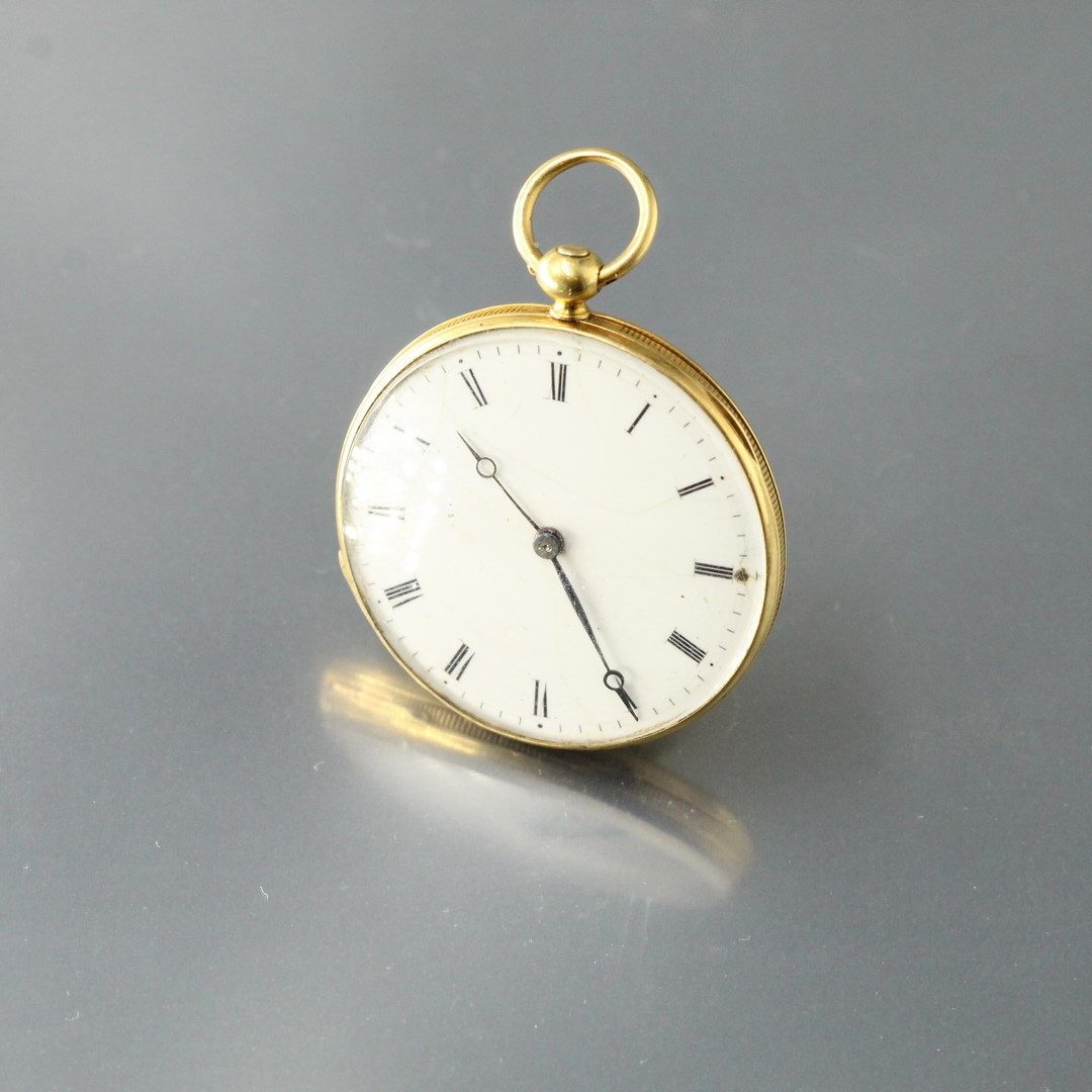 Null Neck watch in 18k (750) yellow gold, white enamelled dial with Roman numera&hellip;