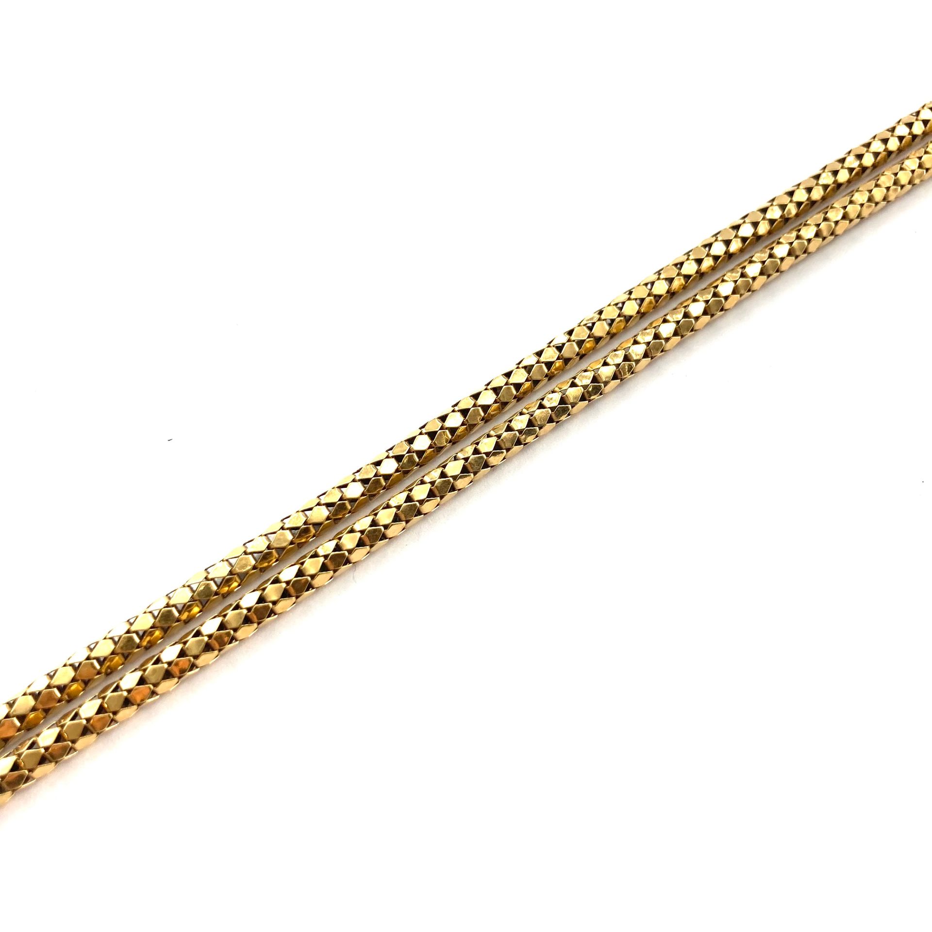 Null 18K（750）黄金项链。



项链尺寸：约65厘米 - 重量：25.60克。