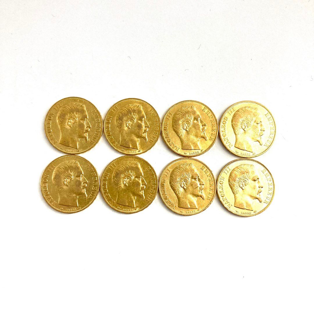 Null 八枚20法郎金币拿破仑三世光头。

1854 A (x8)



A : 巴黎研讨会。



重量：51.60克。