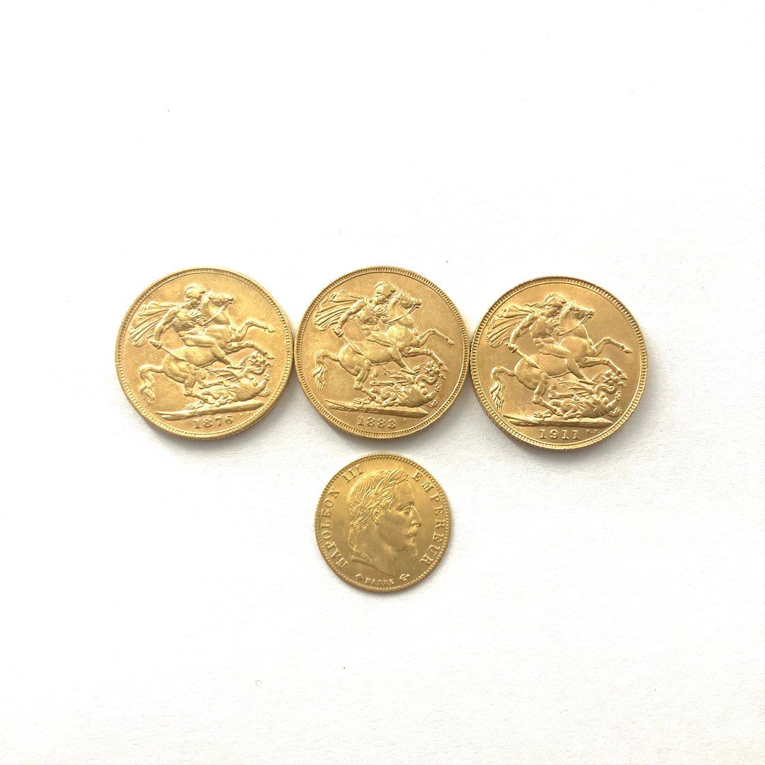Null 拍卖会上有三枚金质主权币（1876年；1883年和1911年）和一枚1866年5法郎的BB币。

重量：25.47克。