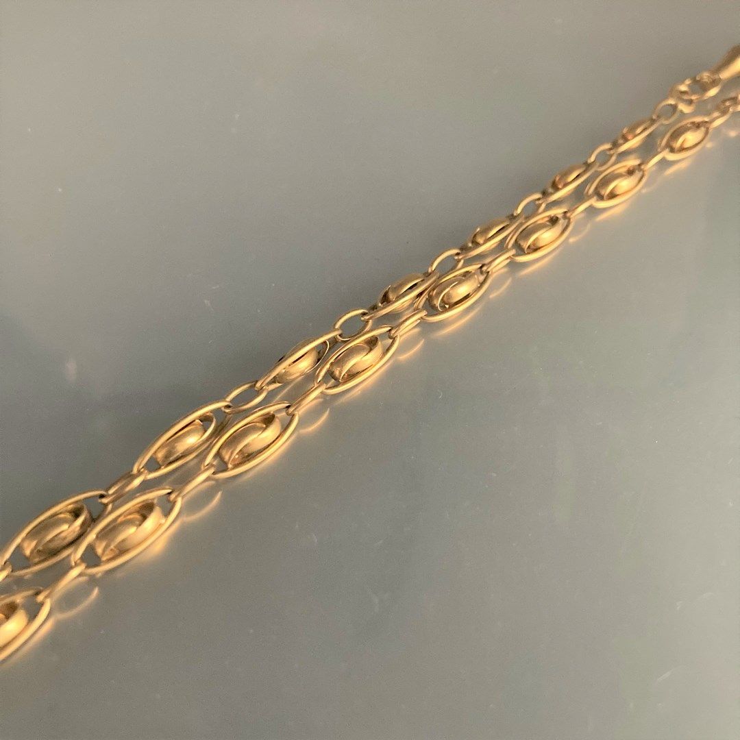 Null 18k (750) yellow gold watch chain with navette stitch enhanced with interla&hellip;
