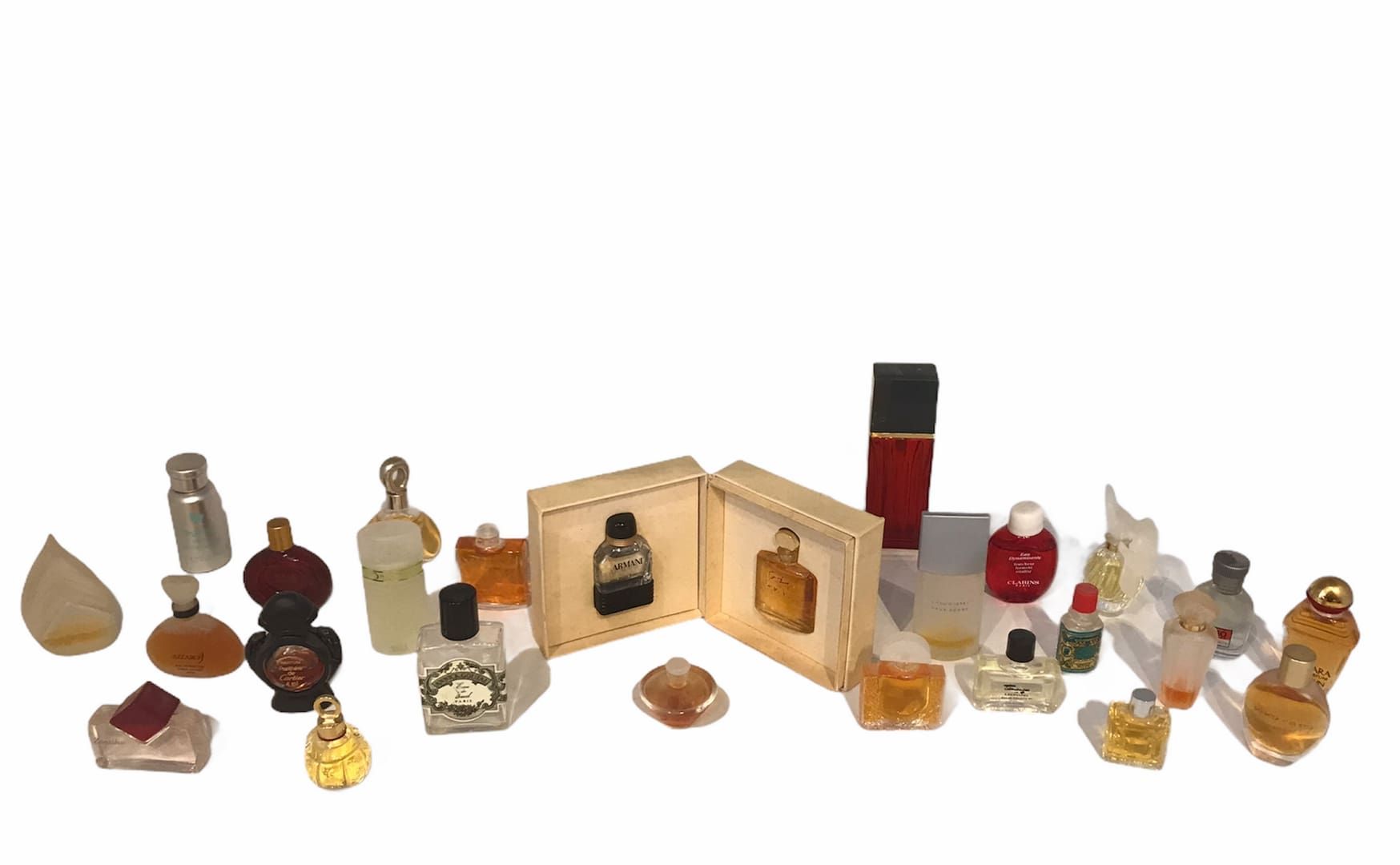 Null Set di 24 miniature tra cui Annick Goutal, Lalique, Cartier, Hugo Boss, ecc&hellip;