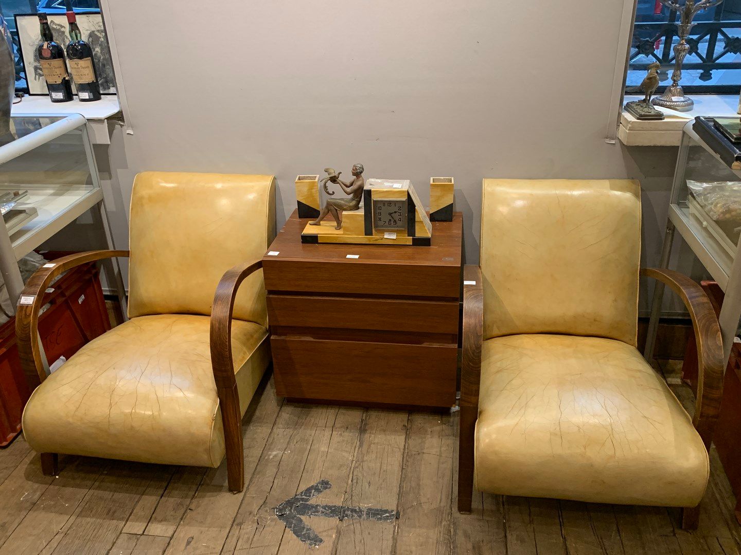 Null Paire de fauteuils Art Déco recouverts de cuir couleur Havane.

H. 72 cm - &hellip;