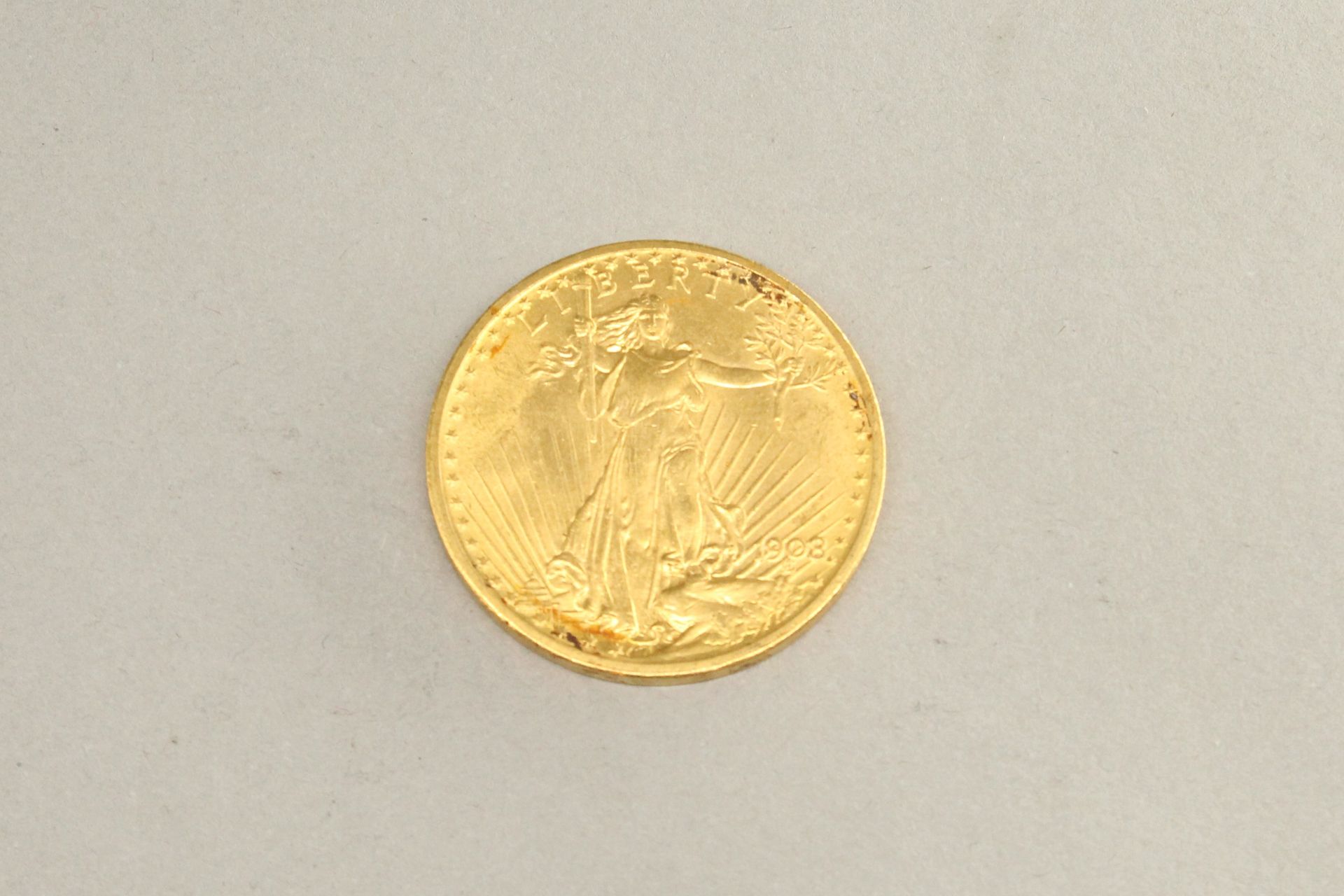 Null 20-Dollar-Goldmünze "Saint-Gaudens - Double Eagle" (1908).

Gewicht: 33,42 &hellip;