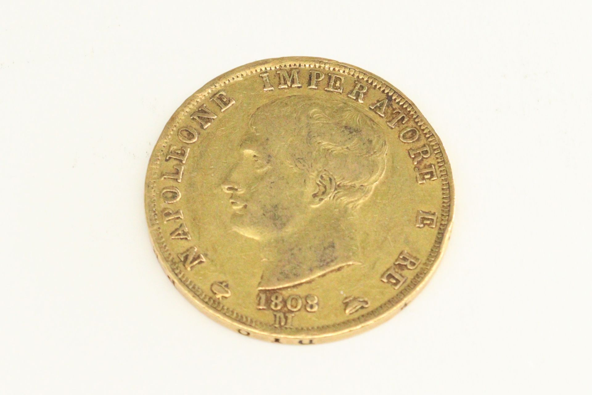 Null Pièce en or de 40 Lires Napoléone Imperator E Re (1808 M)



TTB à SUP.

Po&hellip;