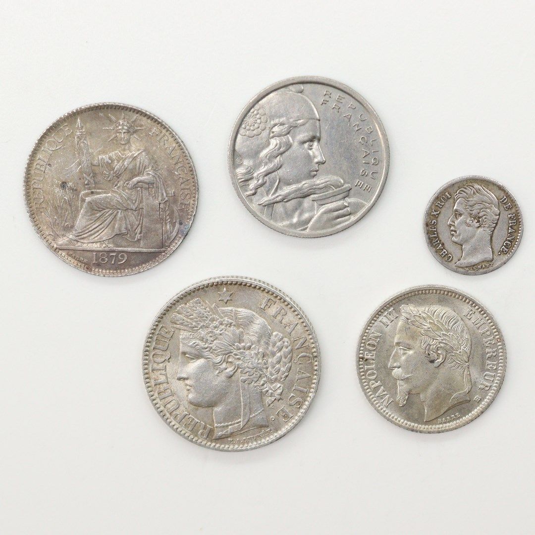 Null FRANCE MODERNE

Lot de 5 monnaies : 

- quart de franc Charles X 1830 A, TB&hellip;