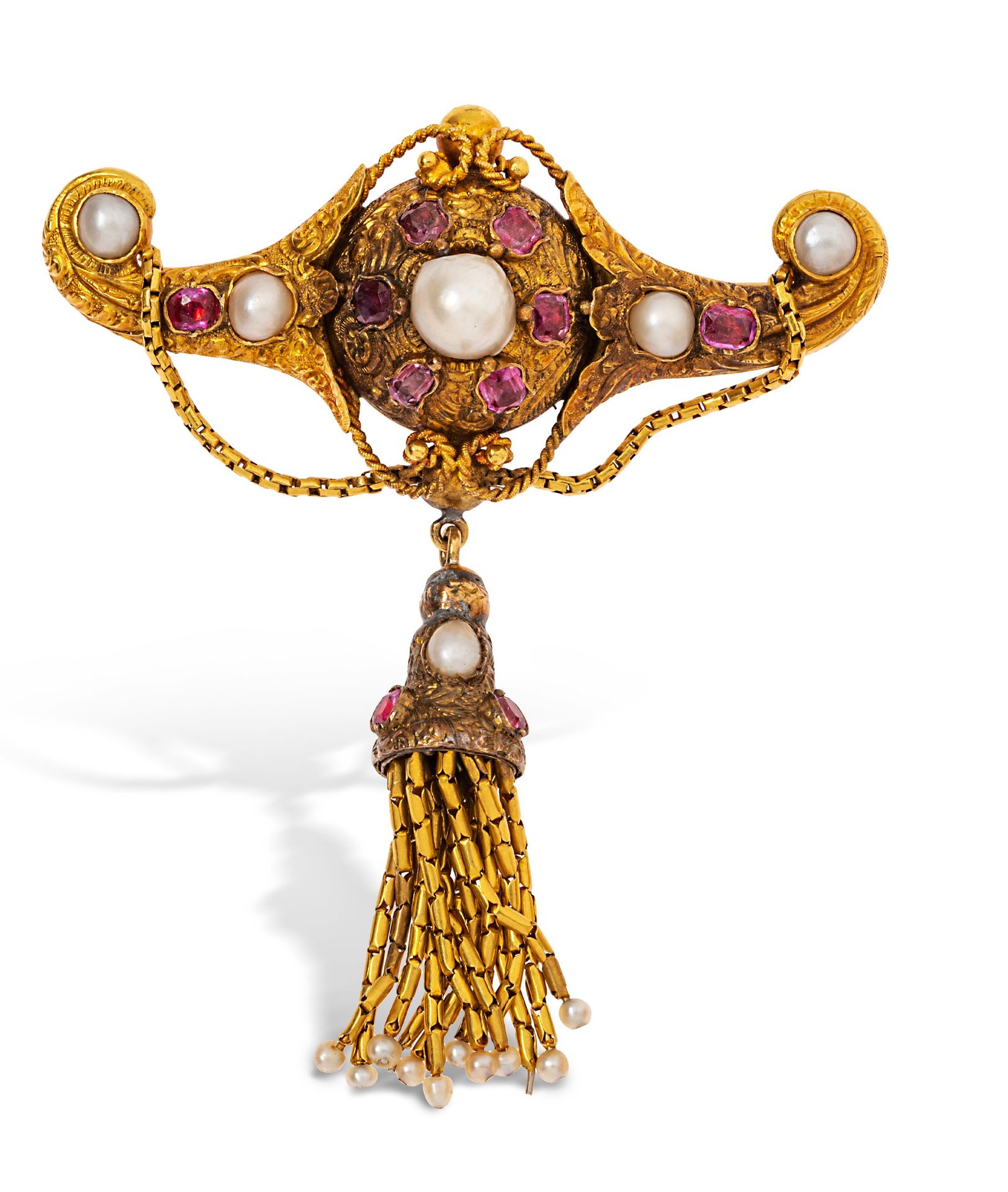 Null Broche en or 18K (750) formée de trompes stylisées feuillagées enserrant un&hellip;