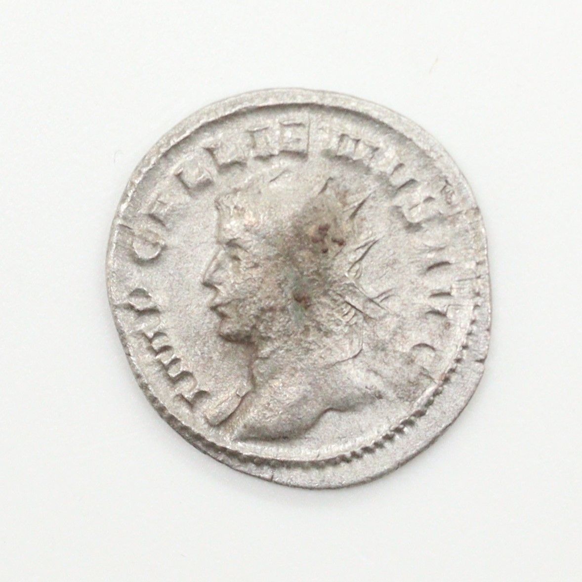 Null GALLIEN 

Antoninian 

A/ IMP GALLIENUS AUG Portrait on the left 

R/ VICTO&hellip;