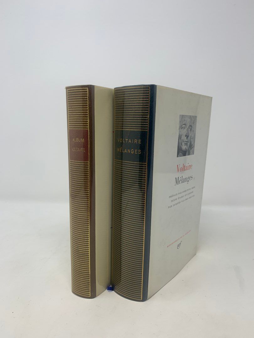 Null BIBLIOTHEQUE DE LA PLEIADE

2 vol.

VOLTAIRE, Mélanges, Bibliothèque de la &hellip;