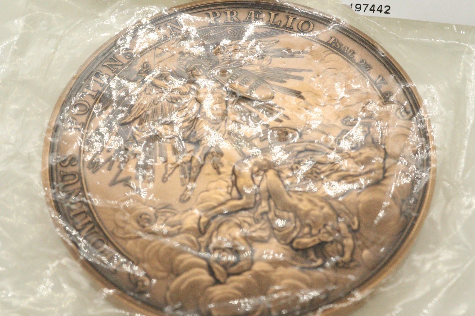 Null Médaille de table en bronze (refrappe). Ordre Saint Michel de Bavière.

Tra&hellip;