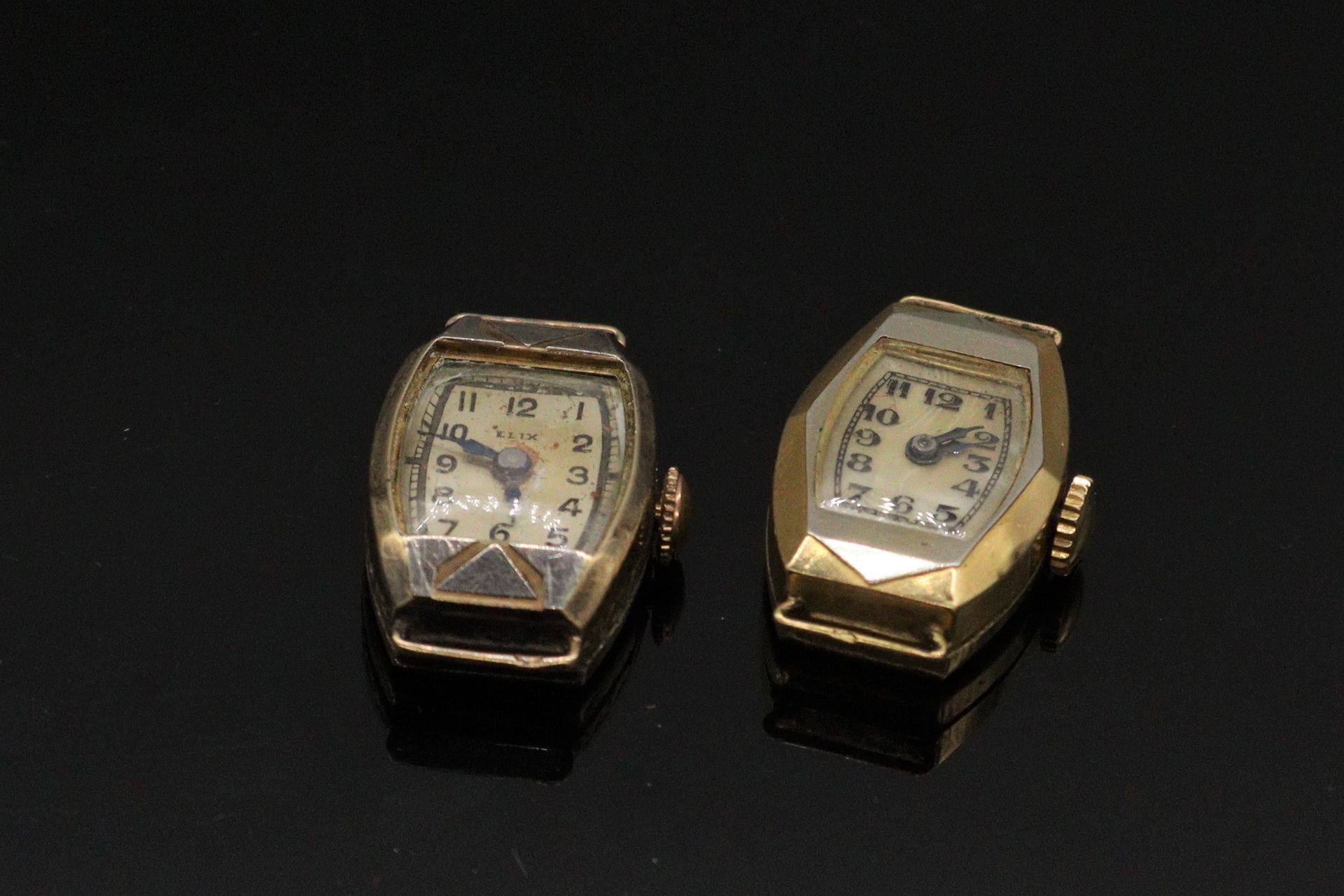 Null Set mit zwei Uhrengehäusen, eines aus 18k Gelbgold (750) und das andere aus&hellip;