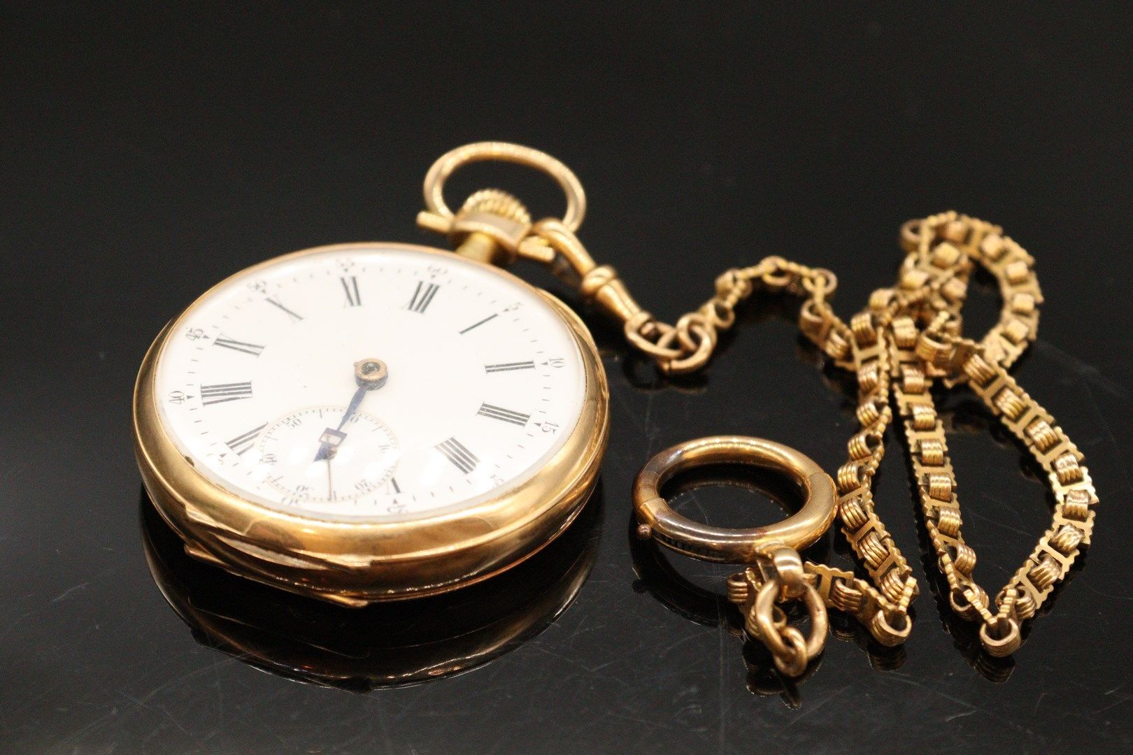 Null Pocket watch in 18k (750) yellow gold, enameled dial with Roman numerals fo&hellip;
