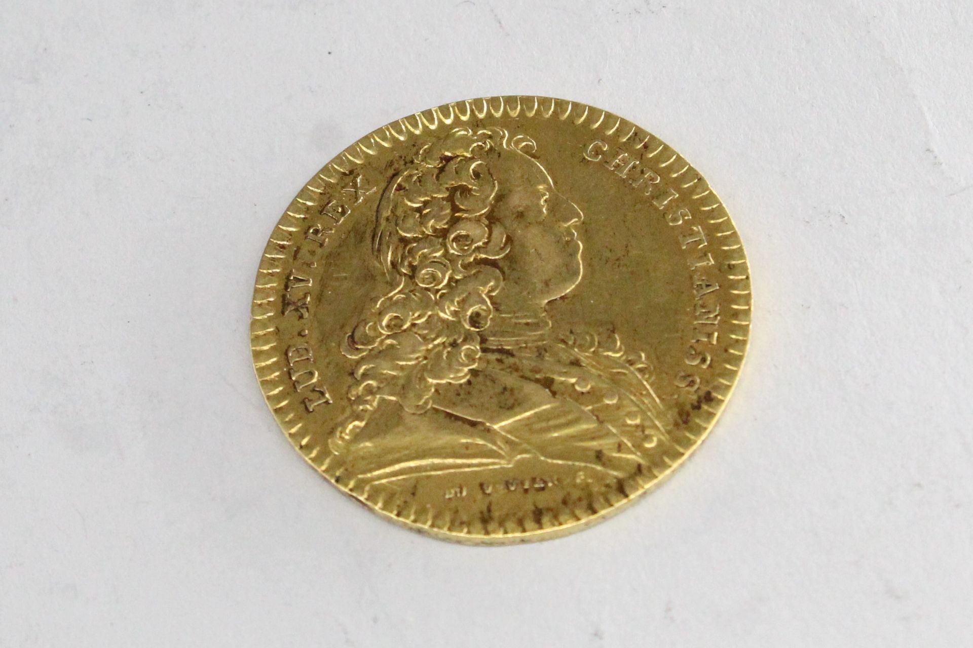 Null 路易十五的黄铜令牌 - 阿图瓦州 - COMITIA ARTESIAE

正面：路易十五的右半身像，署名Du Vivier。钤印：LUD。XV.里斯蒂&hellip;