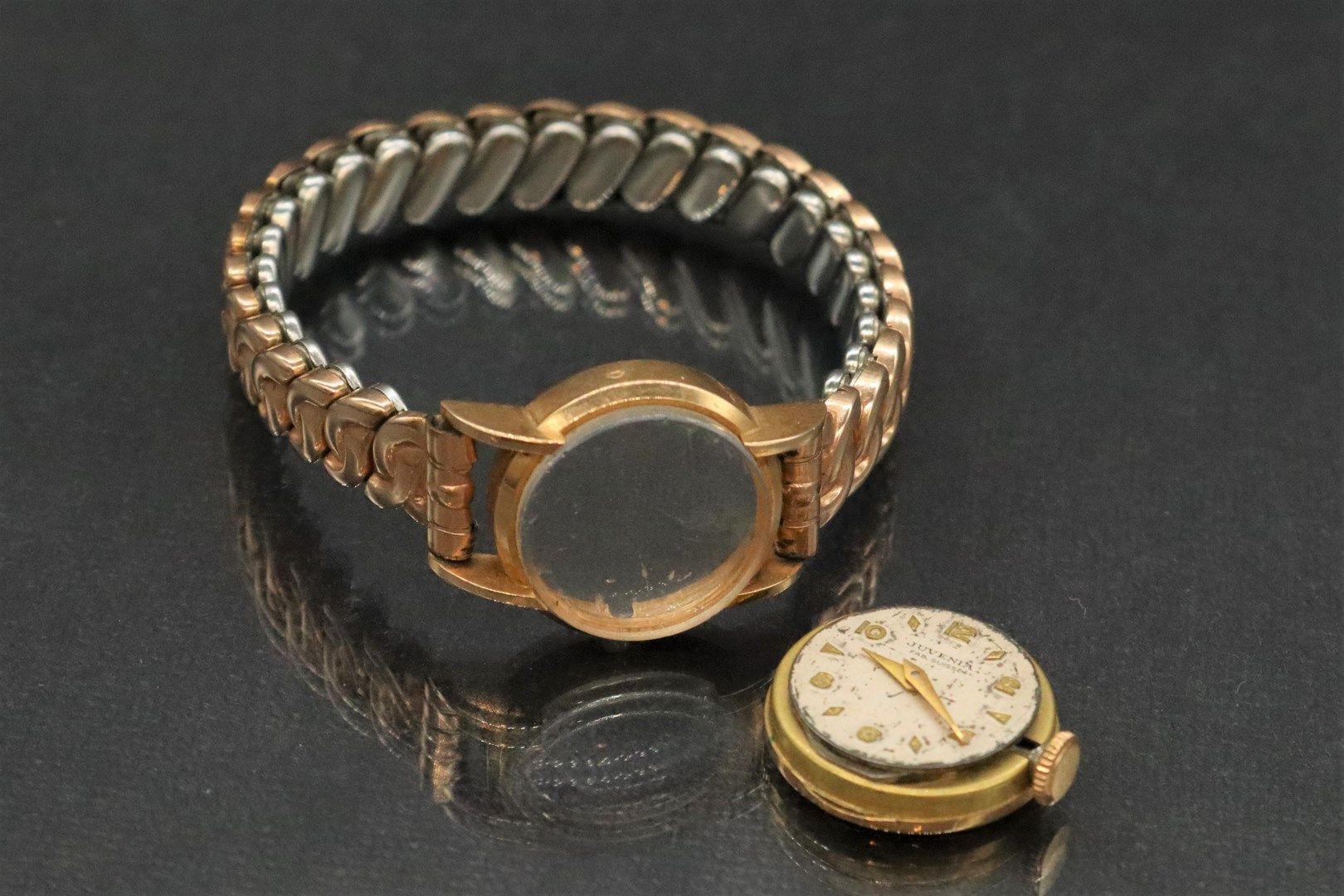 Débris : montre de dame, boîte en or jaune 18k (750), bracelet en acier et plaqu&hellip;