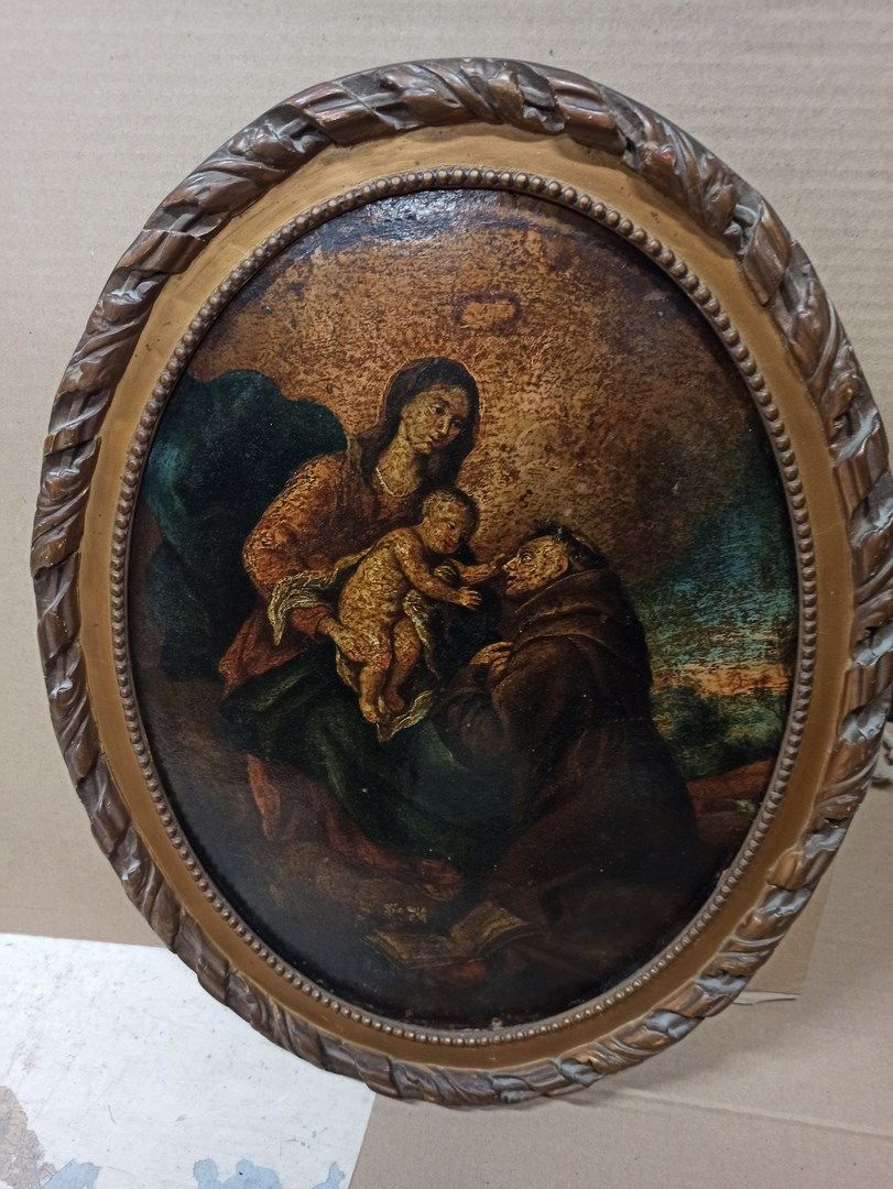 Null 19世纪的法国学校

圣安东尼在圣母和儿童耶稣面前祈祷，背景是风景。

椭圆形纸板上的油画（边缘有小的缝隙；旧的染色和脏的清漆）。



H.39.5&hellip;