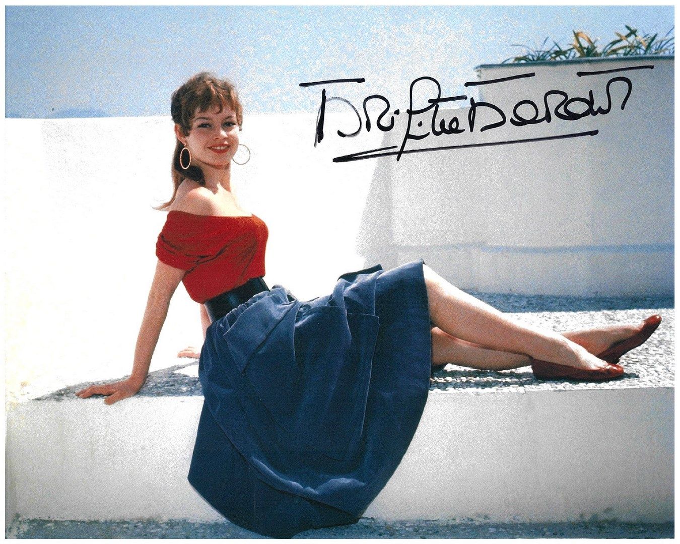 Null Fotografía de Brigitte Bardot, firmada 

20 x 25 cm 



Procedencia: Colecc&hellip;