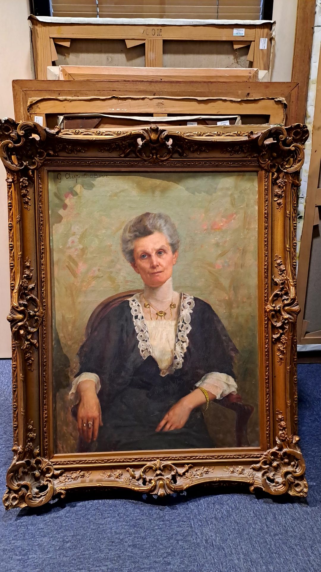 Null 查彭蒂尔-博西奥-加斯顿（XIX-XX）。

坐在客厅里的女人，布面油画，左上方有签名。

78 x 58厘米--木质和灰泥材质的时代框架。