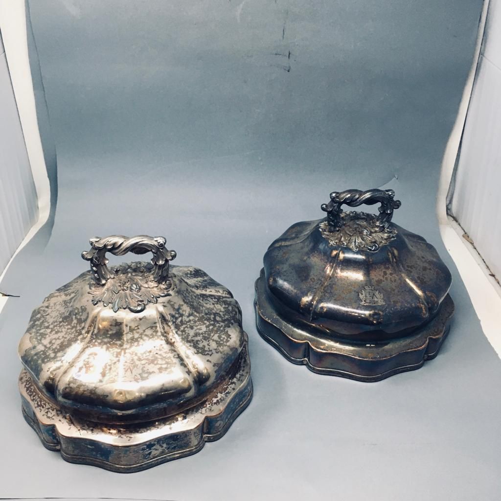 Null BALAINE Charles

Dos campanas de mesa dobles (de metal plateado), redondas &hellip;