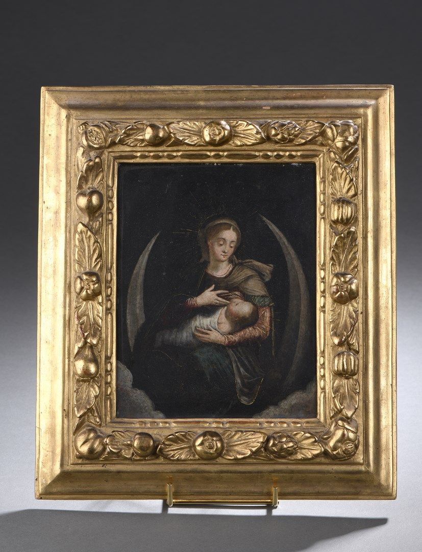 Null 处女和儿童护理



铜上油彩

伦巴第，16世纪下半叶

高度：19.2厘米 - 宽度：15厘米

装在同一时期的雕刻和镀金的木框中