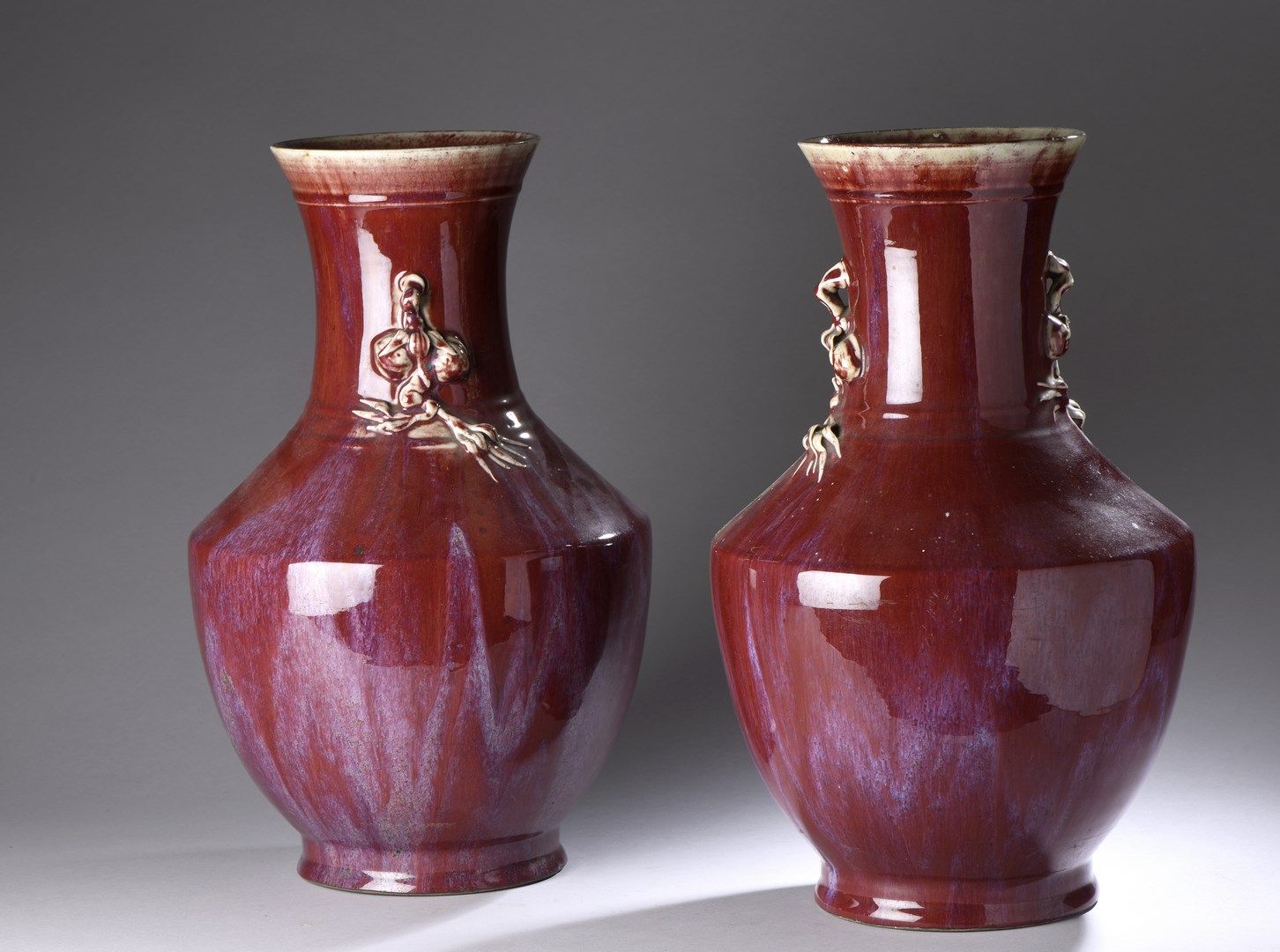 Null CHINE - XXe siècle

Paire de vases balustres à col évasé en porcelaine émai&hellip;