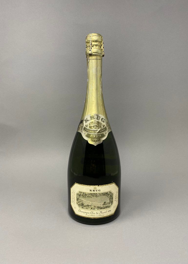 Null 1	 bouteille 	CHAMPAGNE 	"Clos du Mesnil", 	Krug 	1979	 (etla, coiffe abîmé&hellip;