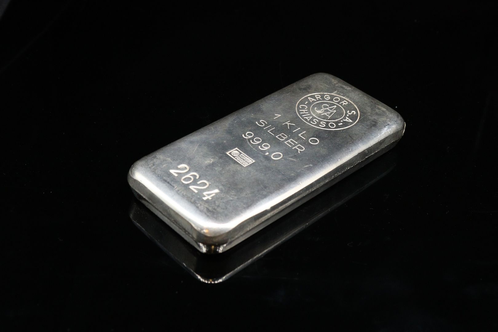 Null 一枚999%的 "ARGOR SA CHIASSO "银锭，1公斤，编号：2624