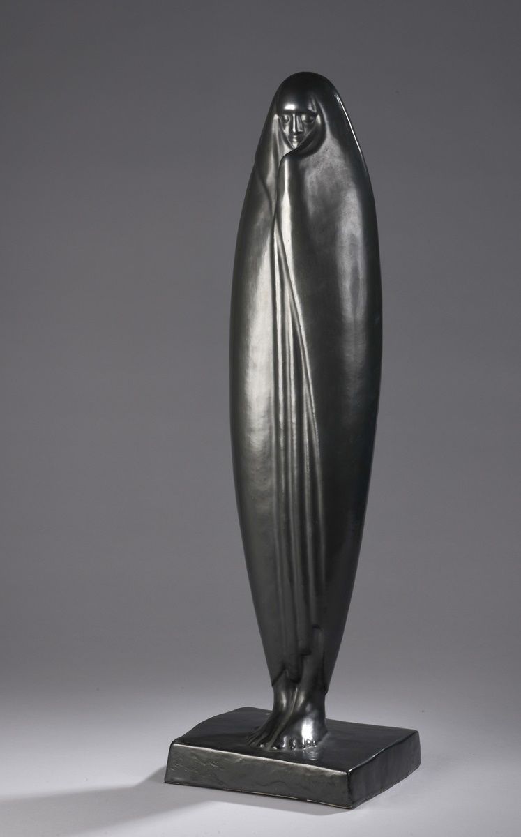 Null LEPAGE Céline, 1882-1928年
马拉喀什的女人
陶器，带有灰色的无烟煤光泽
底座上的单字：CL
高度：72厘米
