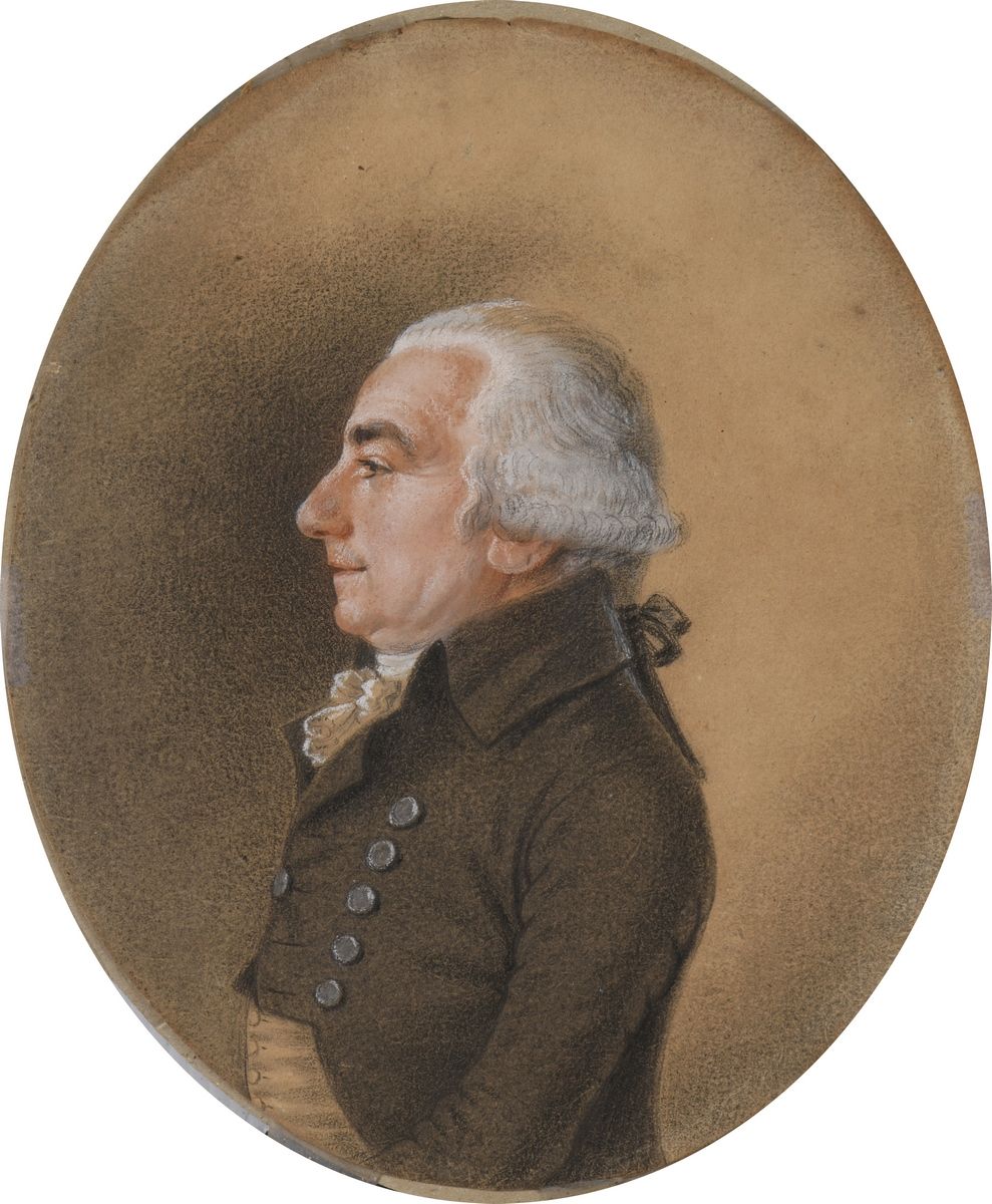 Null 法国学校 18世纪的最后三分之一

一个戴着短发的假发的男人的侧面肖像，带着猫头鹰的帽子。

黑石、胭脂、红色粉笔和白色高光在一个椭圆片上（小口）。
&hellip;