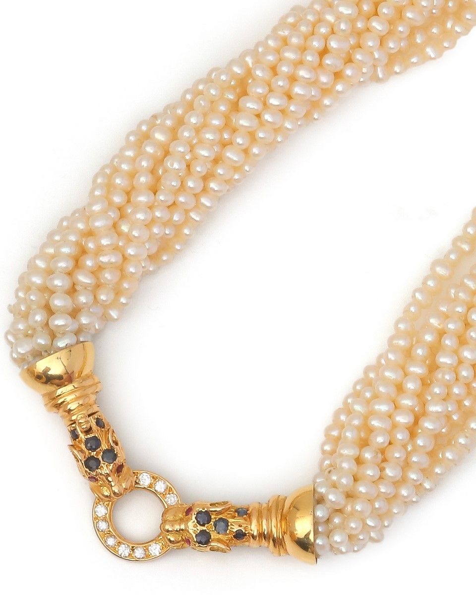 Null Collier de 12 rangs de petites perles de culture baroques, le fermoir en or&hellip;