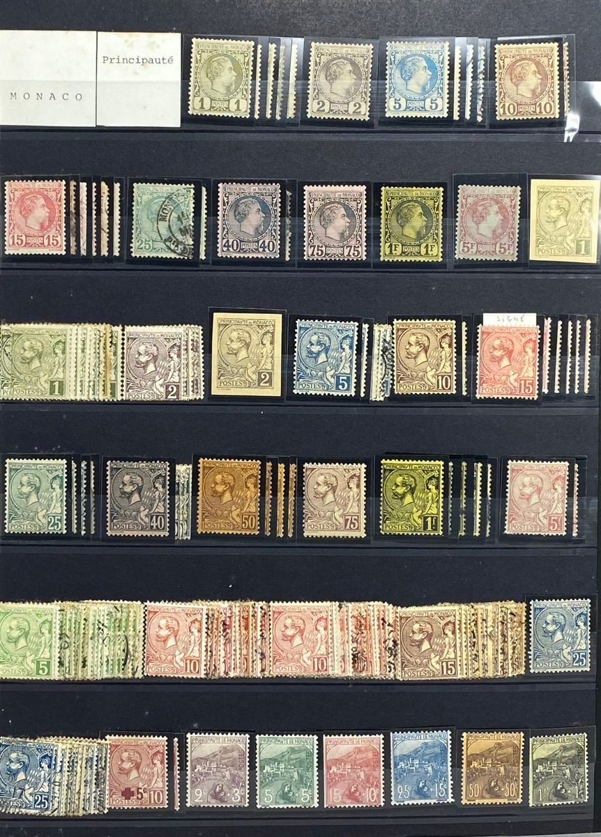 Null 莫纳科
几乎完整的收藏，有些邮票丢失。