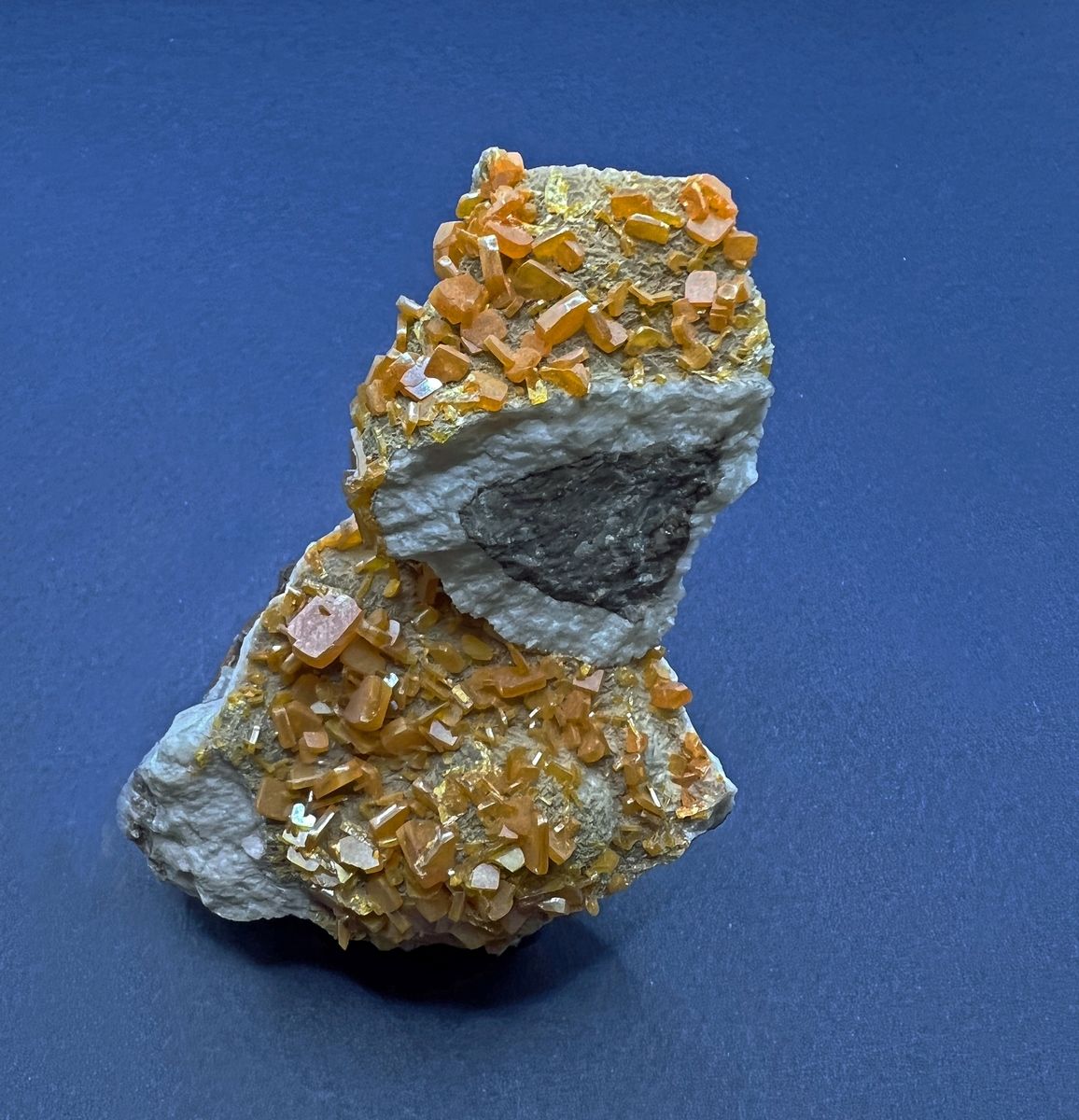 Null Wulfenite: caramel tablets (up to 8 mm) on gangue 
Los Lamentos, Mexico (19&hellip;