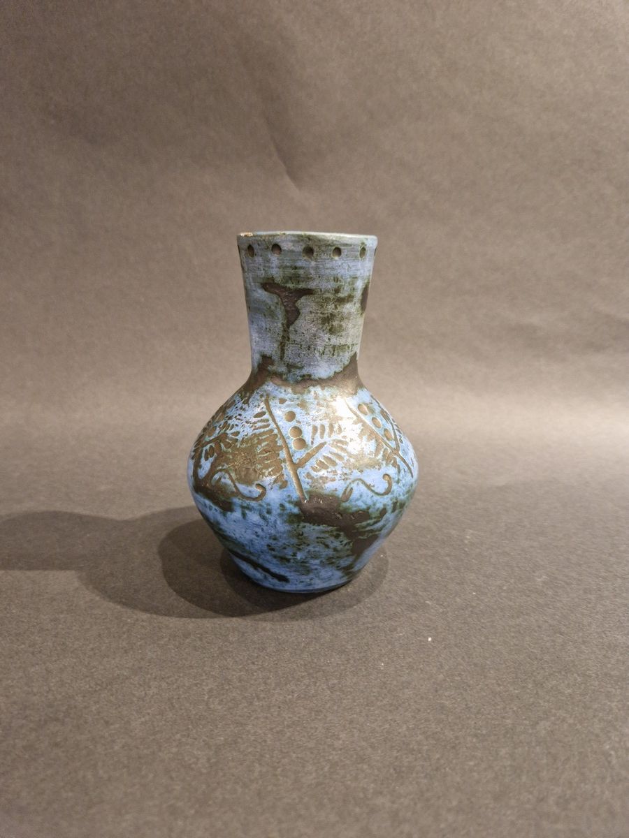 Null Jacques BLIN (1920- 1995)
Vase en terre cuite à décors géometriques incisés&hellip;