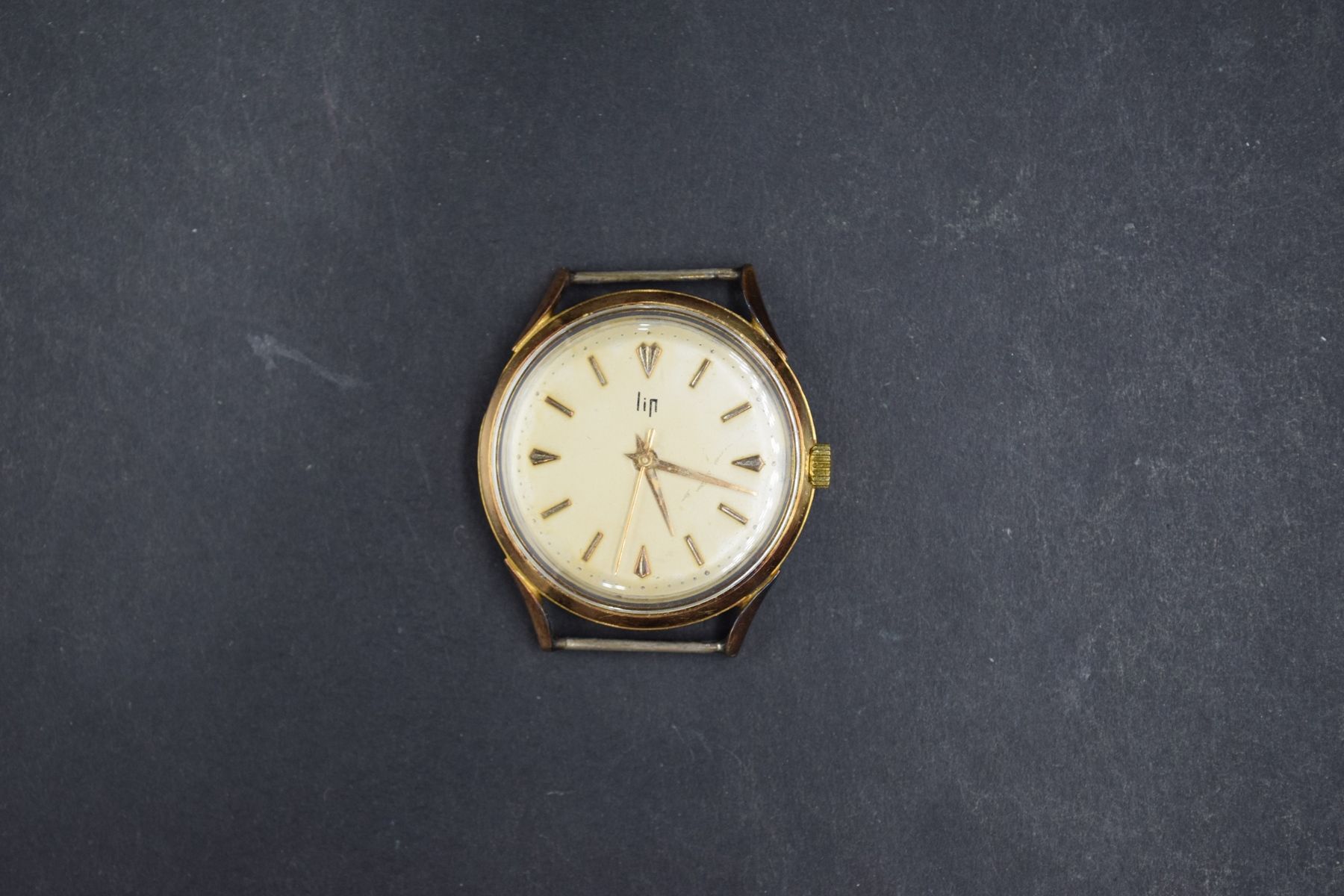 Null LIP 
Boîtier de montre d'homme en or jaune 18k (750), cadran à fond jauni e&hellip;